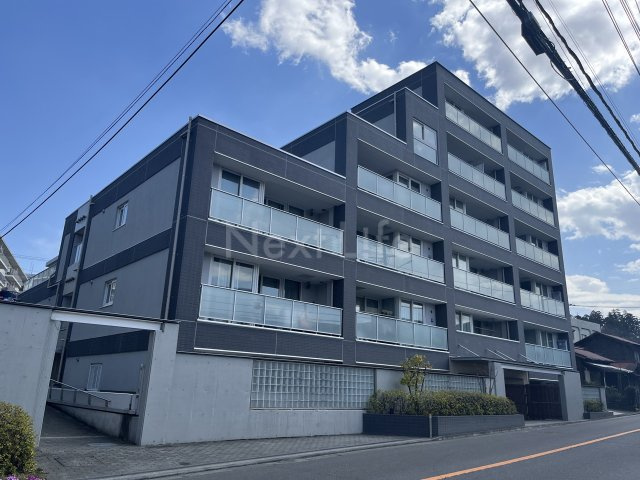 フィールド川和