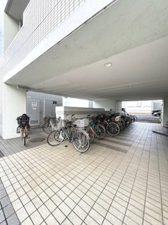 敷地内駐輪場になります。