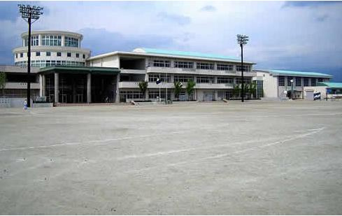 笛吹市立石和西小学校