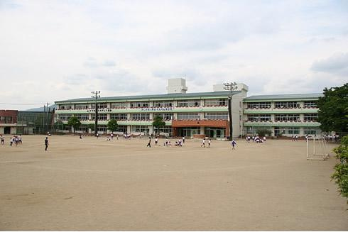 笛吹市立御坂西小学校