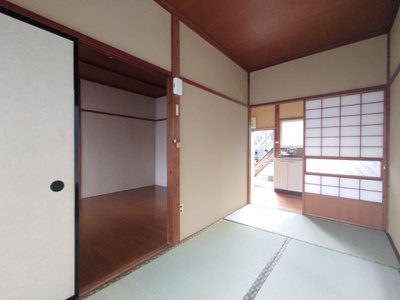 和室、ちょっとしたくつろぎスペースにいかがでしょうか