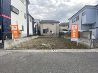 建築条件なし！陽当りのよいお土地です。広々とした公道に面しております。