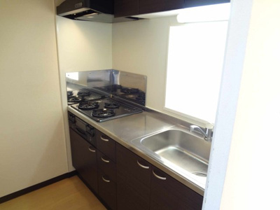 コンパクトなキッチンで掃除もラクラク