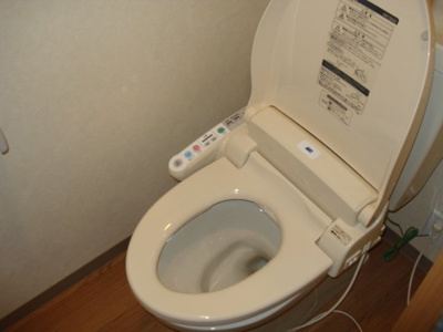 シャワー付トイレ