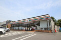 セブンイレブン藤沢慶応大学前店 77m