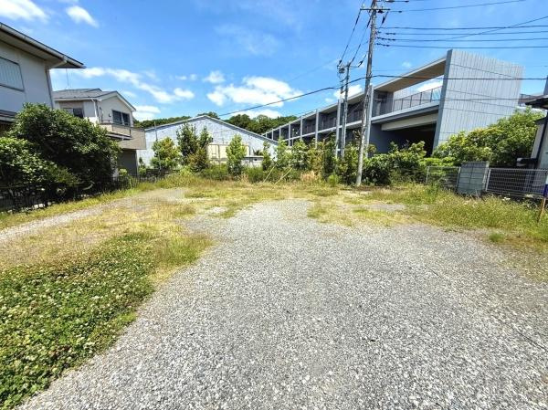 開放感のある広々とした土地です。