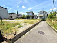 現地写真から前面道路の幅員がしっかりと確認できます。