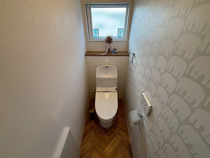 2階トイレももちろん温水洗浄便座！