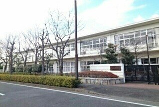 石川小学校まで480m
