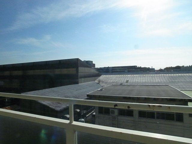 遠くまで見晴らせて、晴れの日はとっても気持ちが良いです