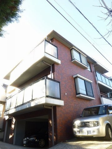 オーエム山王駐車場