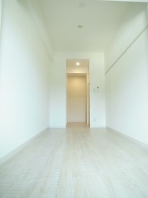 リビングと洋室で雰囲気違います。