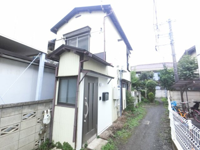 外観は古風な感じです