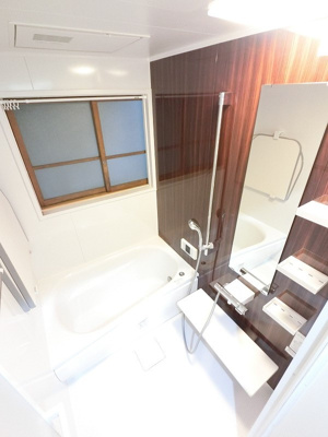 綺麗なユニットバスです