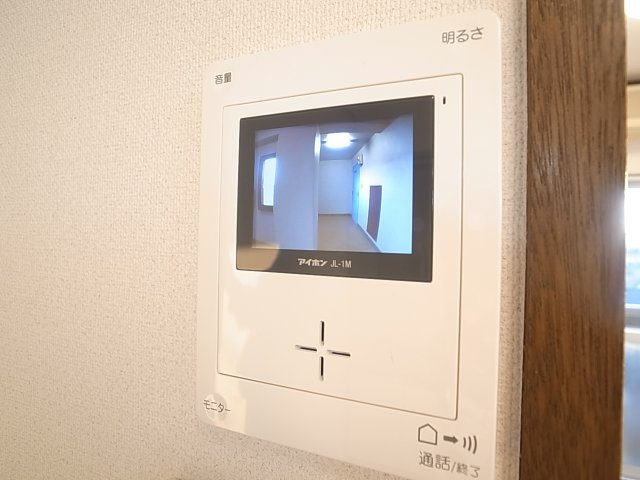 安心のモニタ付インターフォンも新設しました。