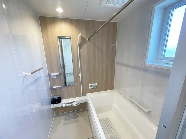 クローゼットがあるため、お部屋にはいっぱいインテリアを置くことが出来ます