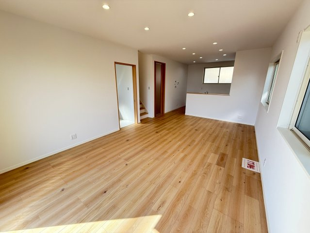 太田川を一望できるリビングからの眺望が我が家の自慢です♪ぜひご見学ください！