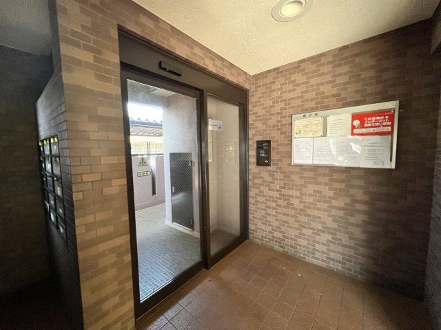 オートロックを採用しているため、女性やお子様も安心です。