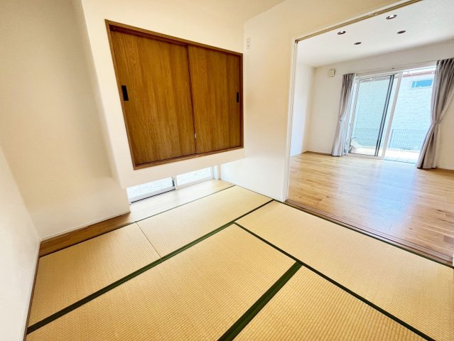 客間として大活躍の和室。癒しの空間としても使えます。