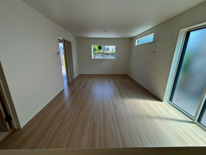 窓が沢山あるので、明るい空間に！