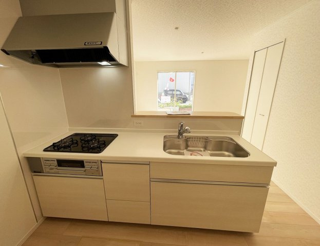 家族の気配を感じられる、そんな空間を演出できるキッチンです。