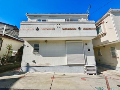 広々駐車場♪ミニバンも楽々駐車できます♪