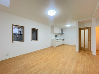 「1階LDK＿約20.5帖」家族がくつろげる空間に。