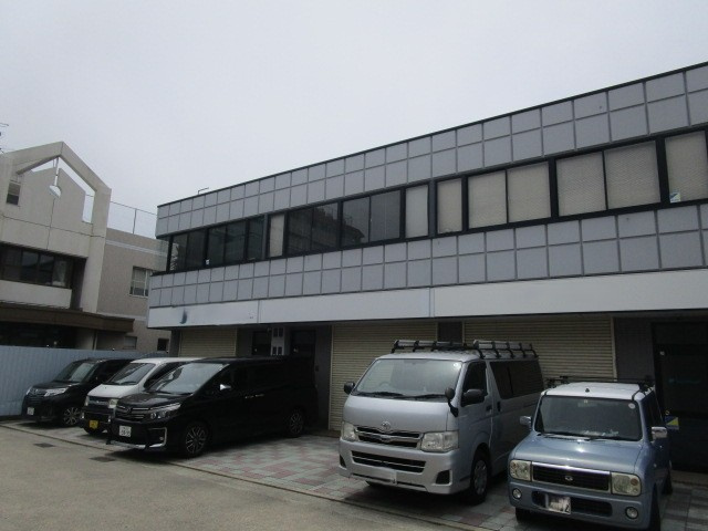 大阪市平野区長吉川辺３丁目の倉庫の画像
