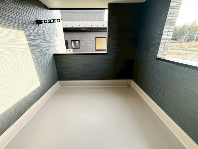 ただいまの瞬間につながる幸せ。明るくオープンな空間です