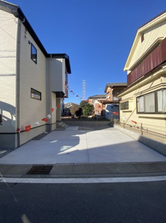 カースペースございます。