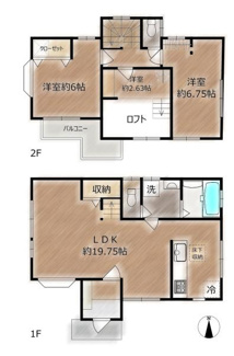 2階建ての間取りで広々としたLDK約19.7帖が特徴です。2階には洋室が3部屋あり収納スペースも充実しています。全部屋南向きです♪