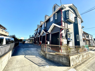 土地面積約40坪以上！公道に面した陽当り良好なお土地です☆