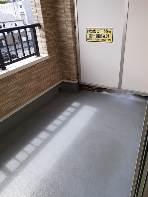 バルコニー