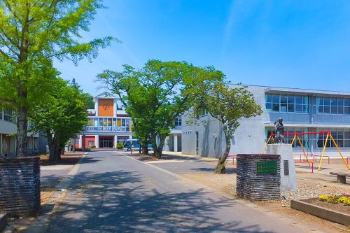 秋田市立岩見三内小学校