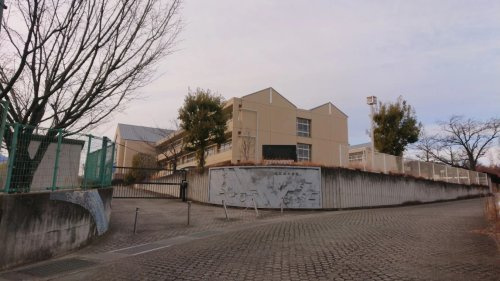 甲斐市立竜王北中学校