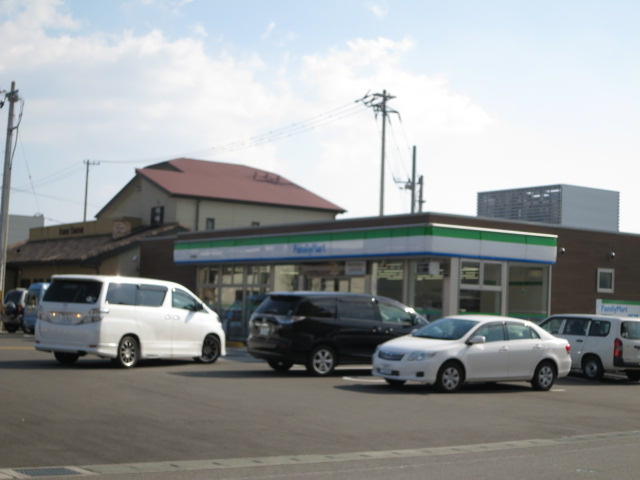 ファミリーマート高知御座店
