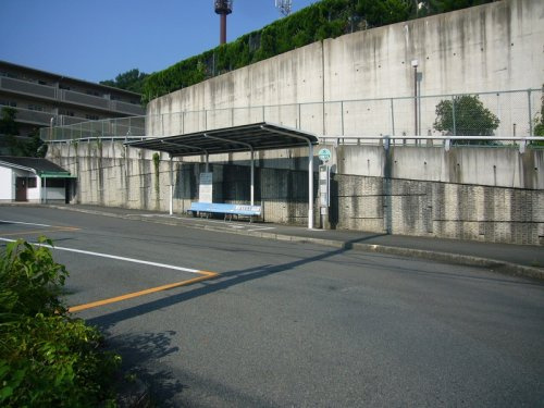 バス停「寺谷町」