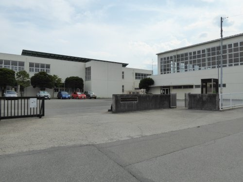 白根百田小学校