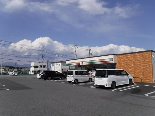 セブンイレブン下今井店