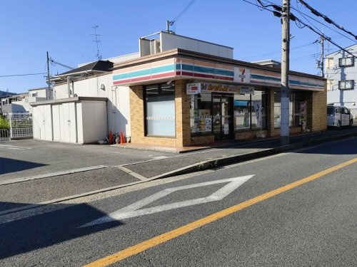 セブンイレブン 高槻大蔵司２丁目店