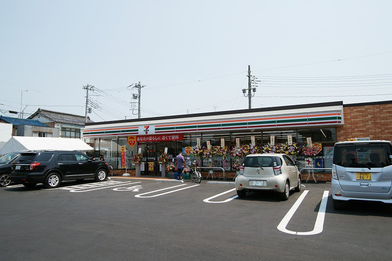 セブンイレブン忍１丁目