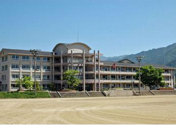 山梨市立笛川中学校