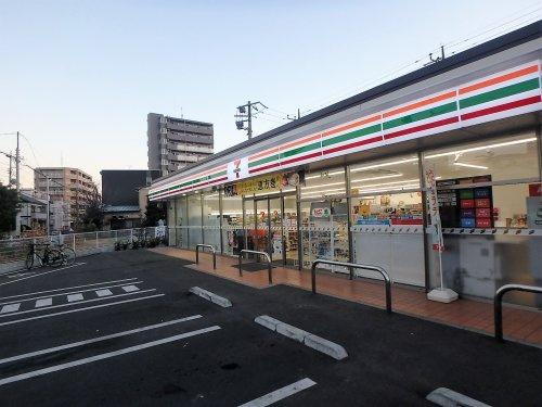 セブン-イレブン蕨中央３丁目店