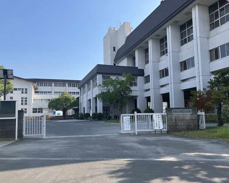 城南中学校
