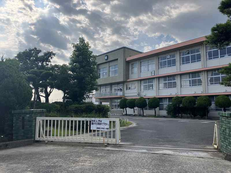 鍋島小学校