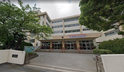 八潮市立八幡中学校