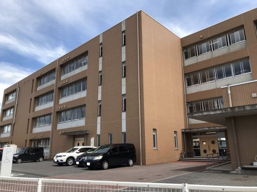 富田小学校
