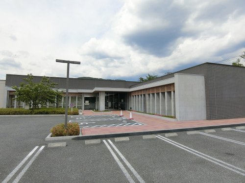 甲斐市役所敷島庁舎