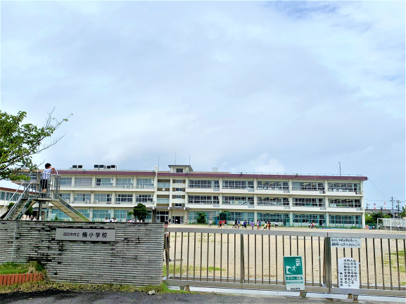四日市市立楠小学校
