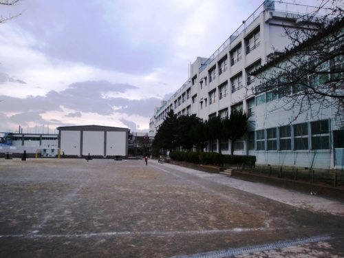 大和市立緑野小学校
